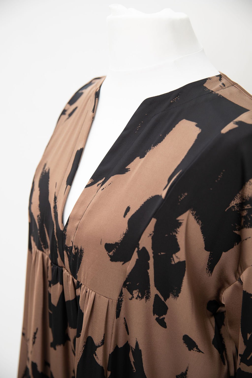 Natasha Mocha Dress - Image 3